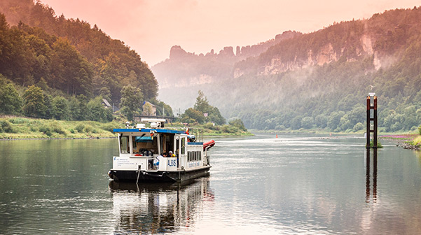 Messfahrt 2019 auf der Elbe im Elbsandsteingebirge. Foto: Andr&eacute; K&uuml;nzelmann / UFZ