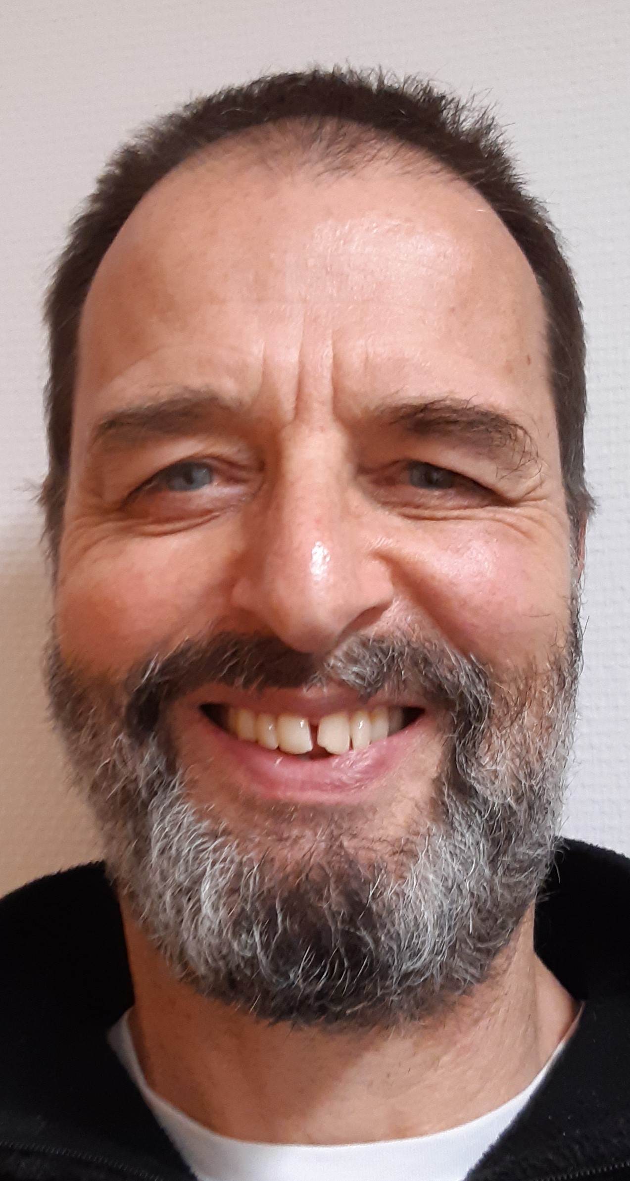 Portrait 2024 Copyright G.H. de Rooij