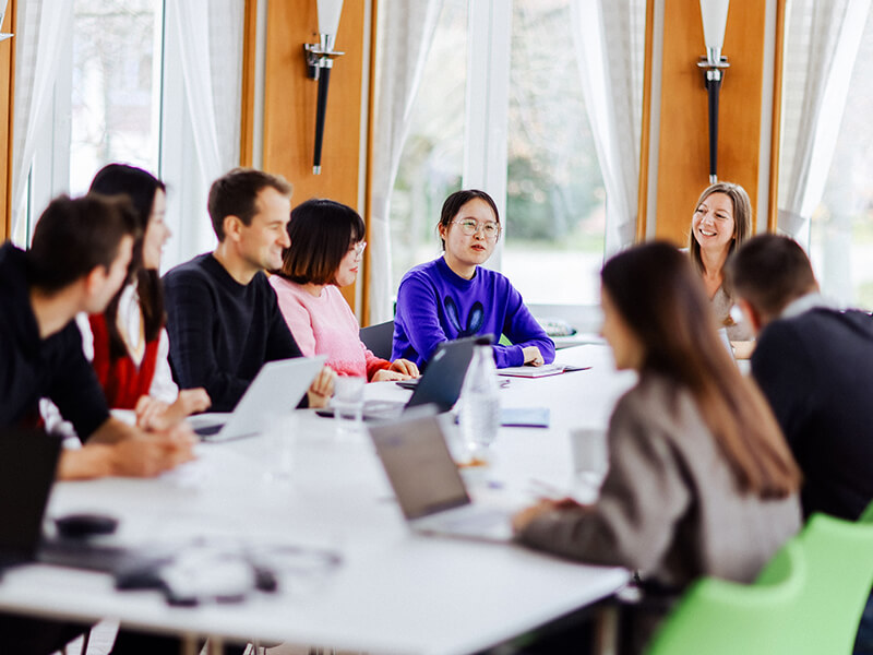 Picture Admin & Services at UFZ (Photo: Anne Schwerin)