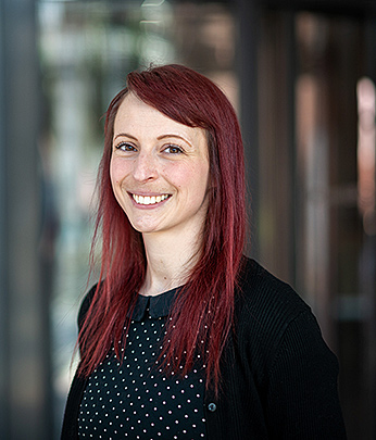 Portr&auml;tbild: Maria Buhlmann, kommissarische Bibliotheksleitung UFZ. Foto: Sebastian Wiedling, UFZ
