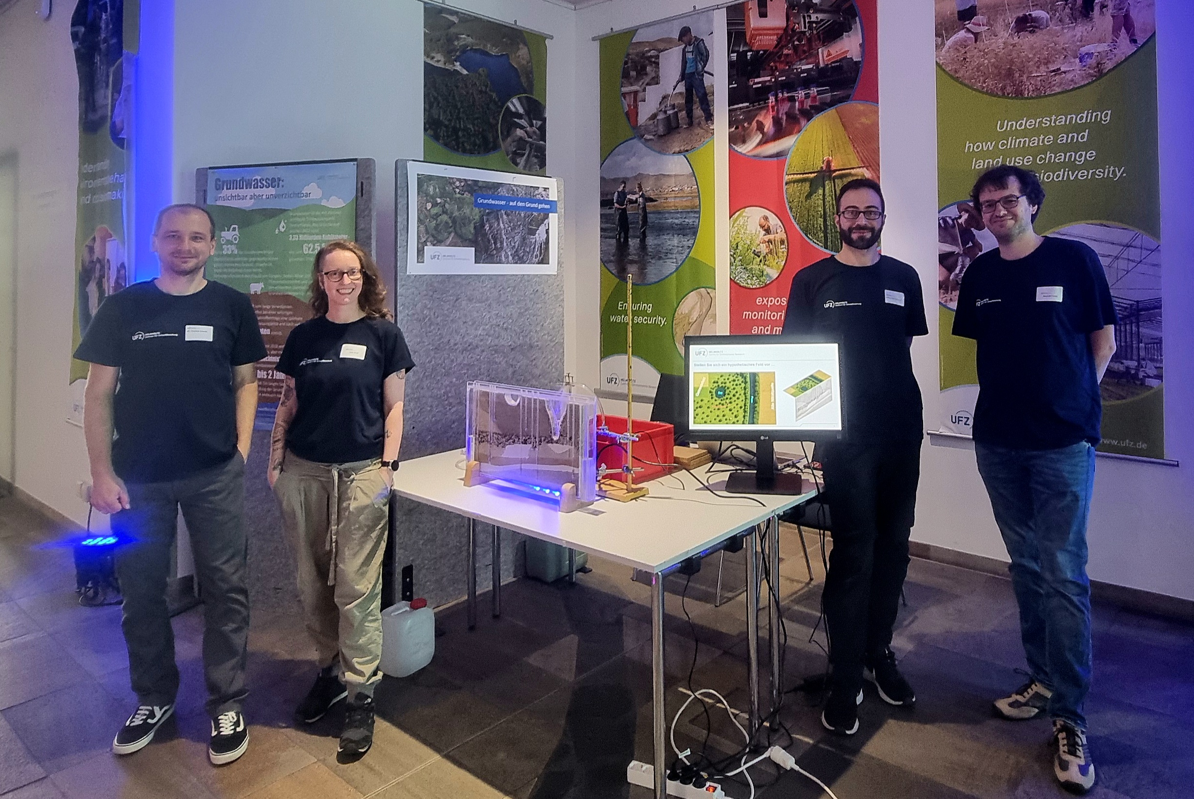 Christian, Jette, Vin&iacute;cius and Alexander with their model.