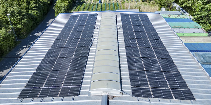 Leipzig, Geb&auml;ude 19.7, Photovoltaikanlagen, Andr&eacute; K&uuml;nzelmann/UFZ 2024