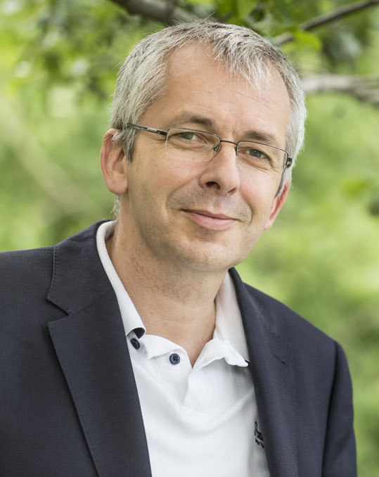 Prof. Dr. Bernd Hansj&uuml;rgens