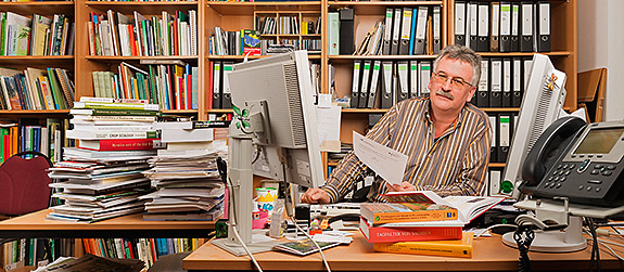 PD Dr. Josef Settele,Koordiniernder Leitautor Kapitel 2 des IPBES-Assessments zu Best&auml;ubern; Foto: Andr&eacute; K&uuml;nzelmann/UFZ